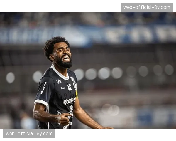 雷恩公布首发,主力后腰伤愈回归,球队期望增强中场拦截硬度 雷恩公布首发,主力后腰伤愈回归,球队期望增强中场拦截硬度